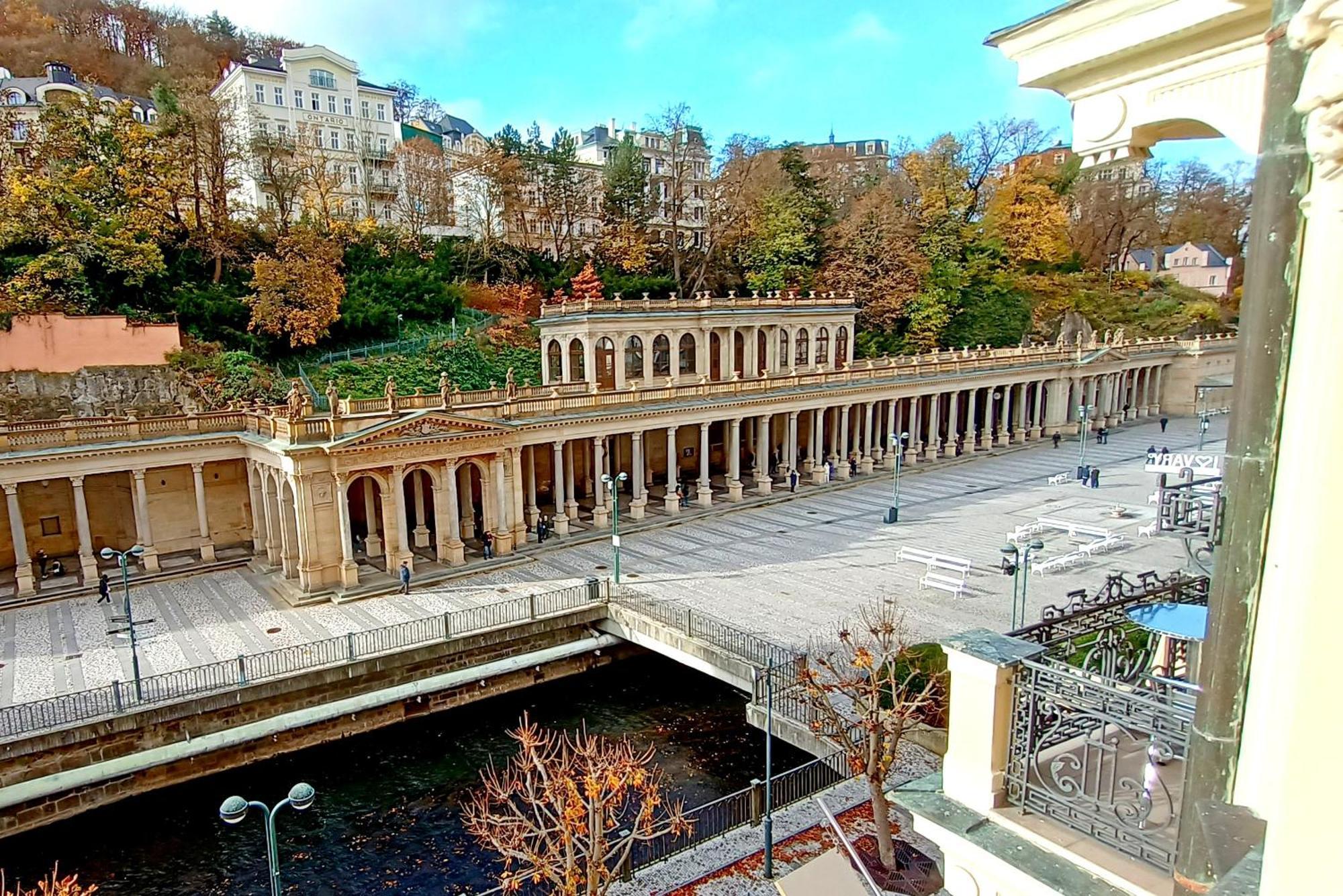Apartments Stubsi With Colonnade View Карлови Вари Екстериор снимка